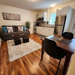 Adorable 1- Bedroom In Langford Apartment Victoria